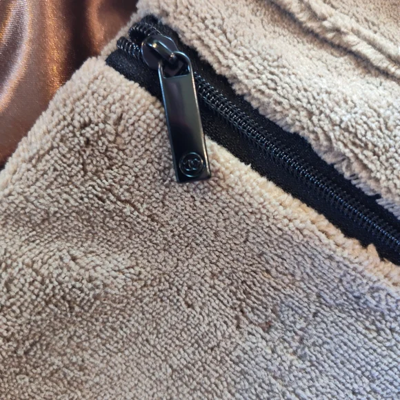 NIP CHANEL Beauté Précision Tan Terry Bag Japan Exclusive GWP Collectible - Picture 4 of 15